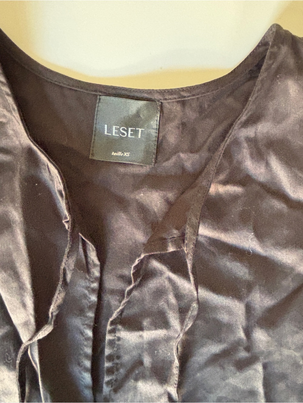 LESET Black Cotton Boxy Cropped Short Sleeve Tie Neck Top - Extra Small - Picture 2 of 6